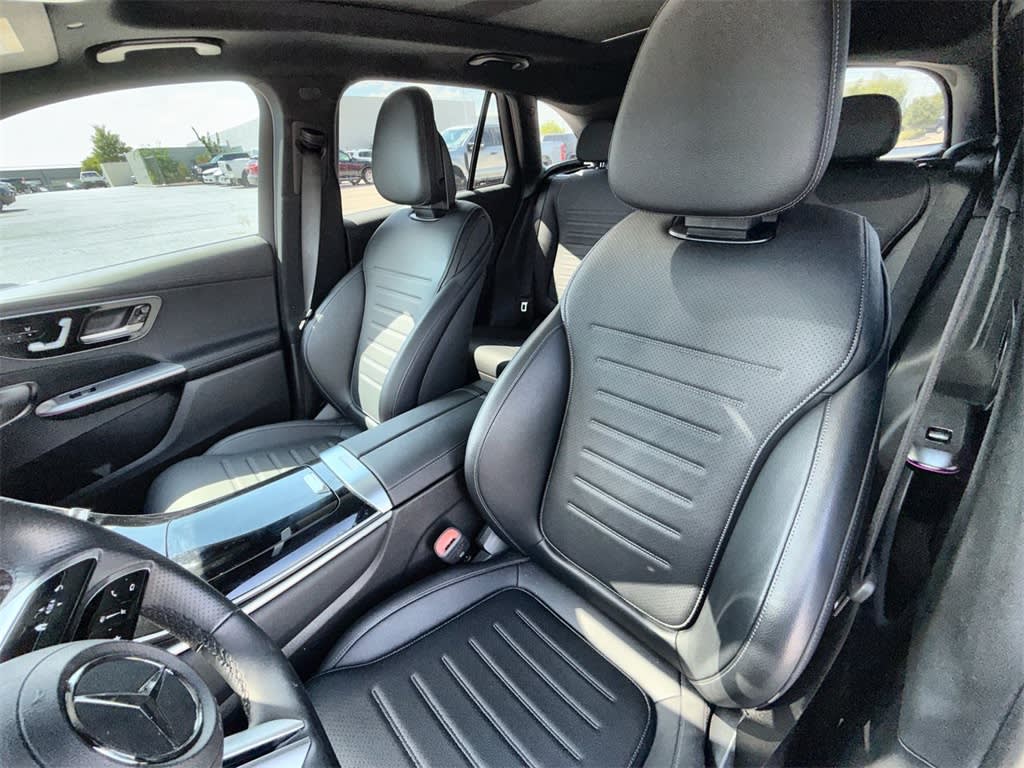 Thumbnail: 2025 Mercedes-Benz GLC - 10