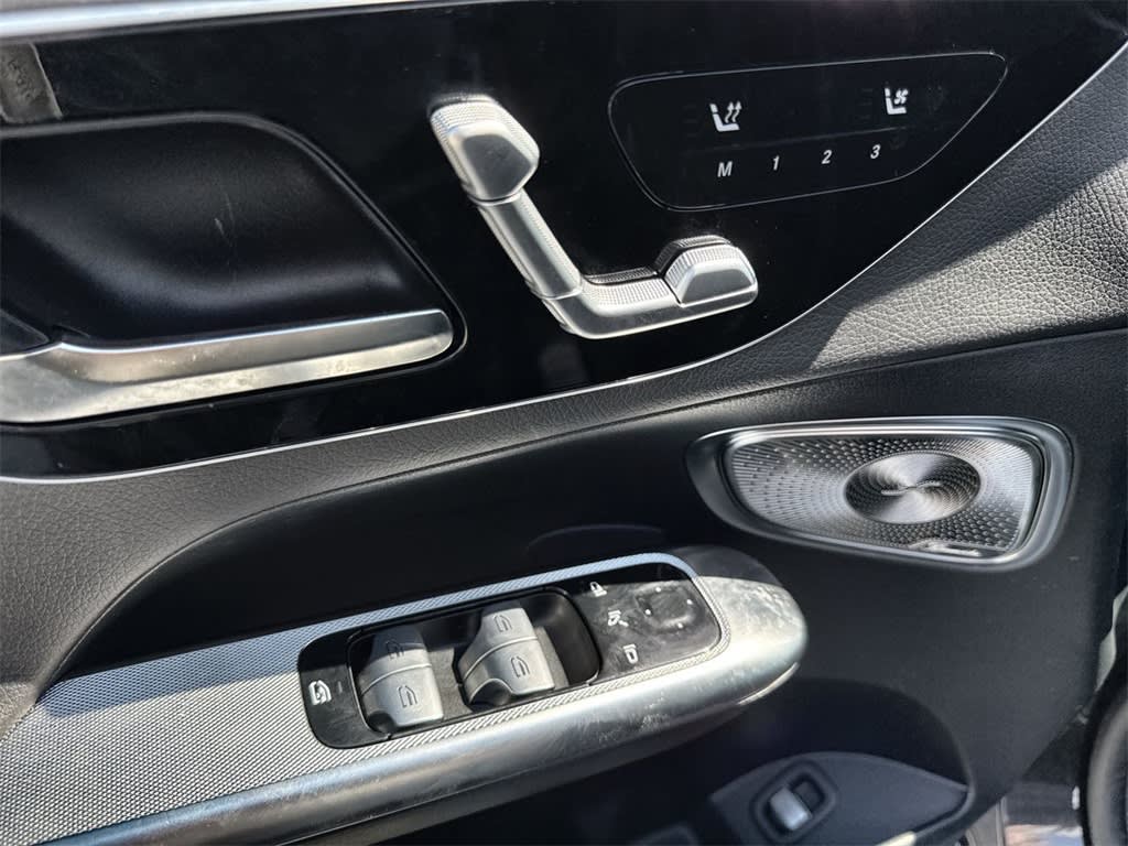 Thumbnail: 2025 Mercedes-Benz GLC - 25