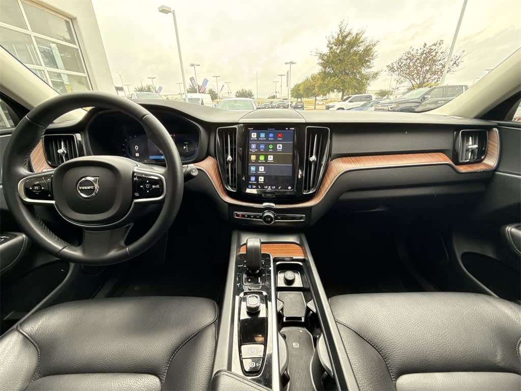 Thumbnail: 2023 Volvo XC60 - 9