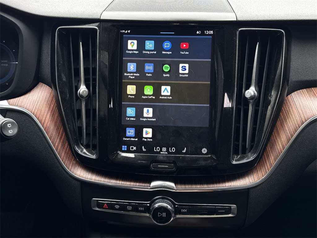 Thumbnail: 2023 Volvo XC60 - 14