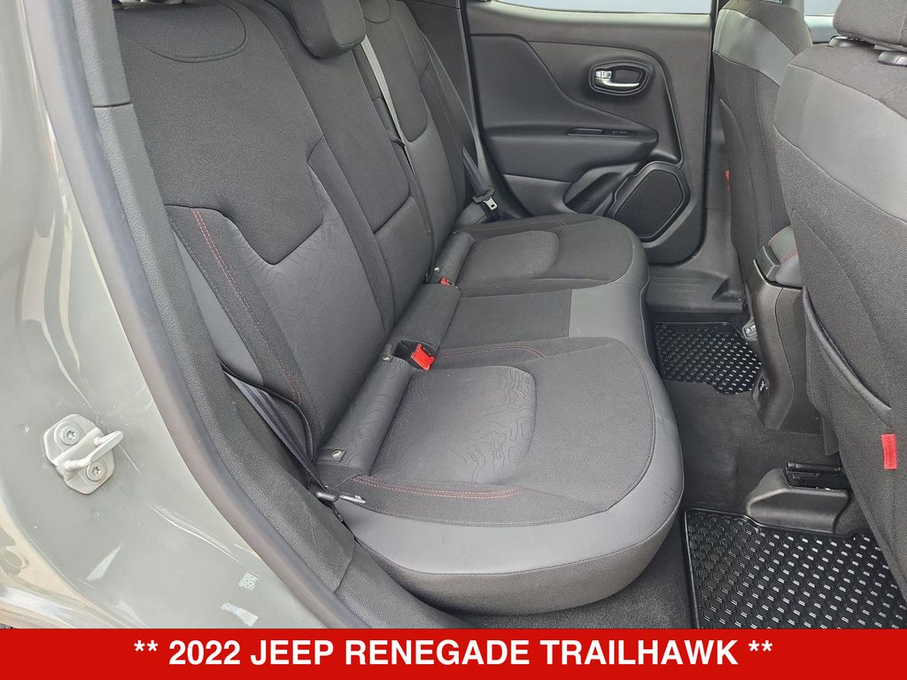 Thumbnail: 2022 Jeep Renegade - 25