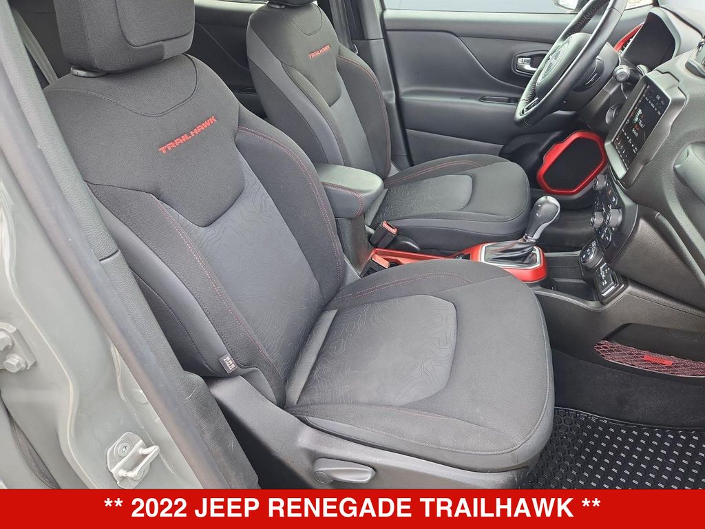Thumbnail: 2022 Jeep Renegade - 12
