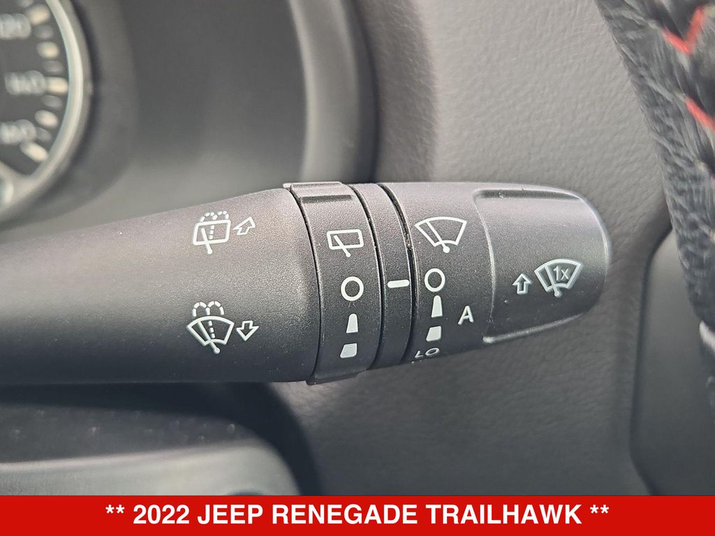 Thumbnail: 2022 Jeep Renegade - 17