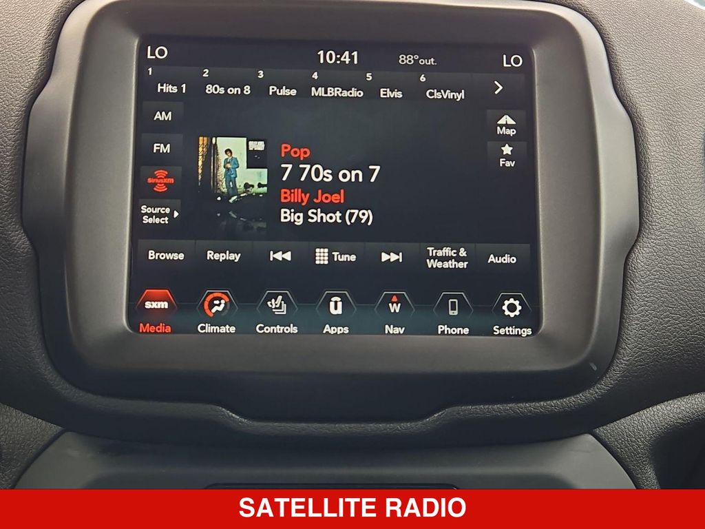 Thumbnail: 2022 Jeep Renegade - 15