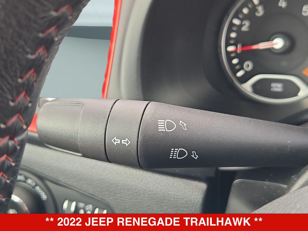 Thumbnail: 2022 Jeep Renegade - 28