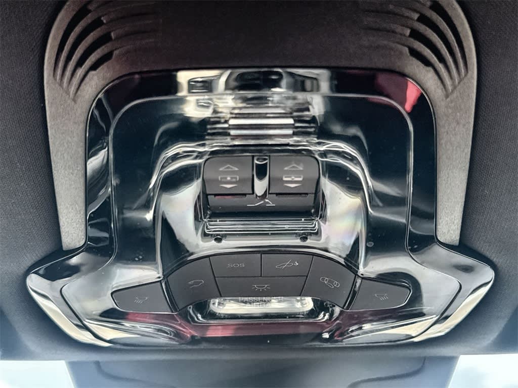 Thumbnail: 2022 Alfa Romeo Stelvio - 23