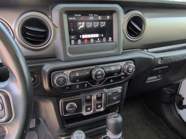 Thumbnail: 2022 Jeep Wrangler - 12