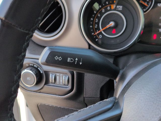 Thumbnail: 2022 Jeep Wrangler - 31