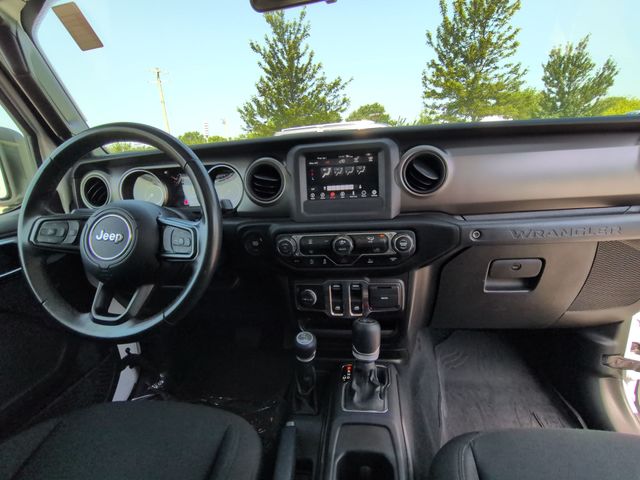Thumbnail: 2022 Jeep Wrangler - 8