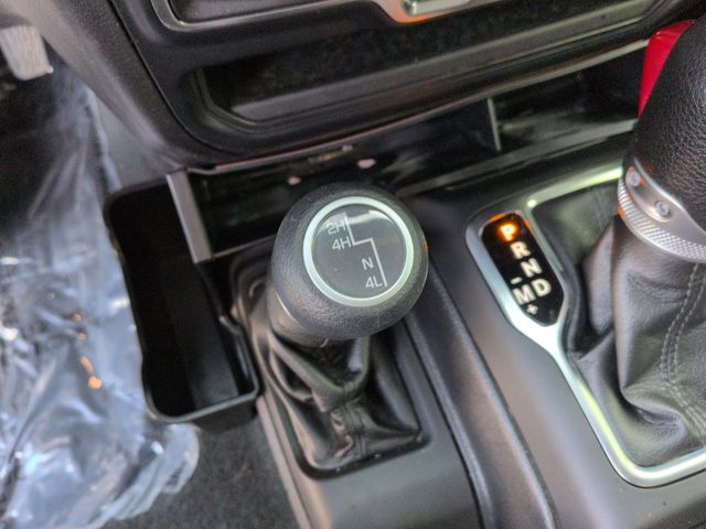 Thumbnail: 2022 Jeep Wrangler - 37