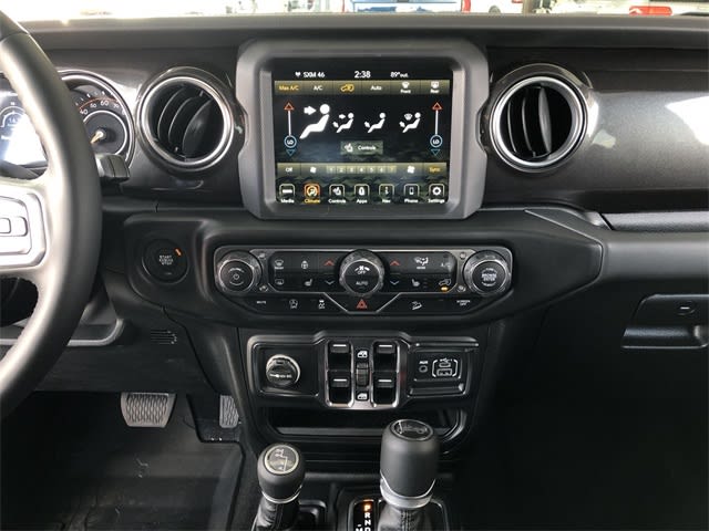 Thumbnail: 2019 Jeep Wrangler - 11