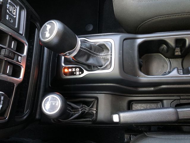 Thumbnail: 2022 Jeep Wrangler - 31