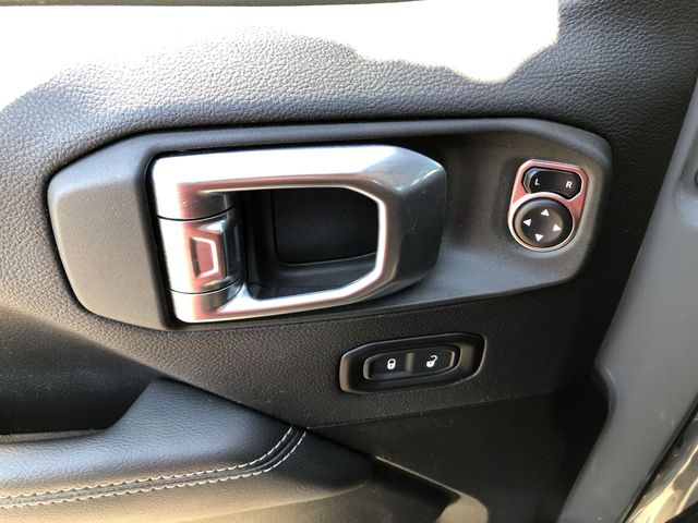 Thumbnail: 2022 Jeep Wrangler - 33