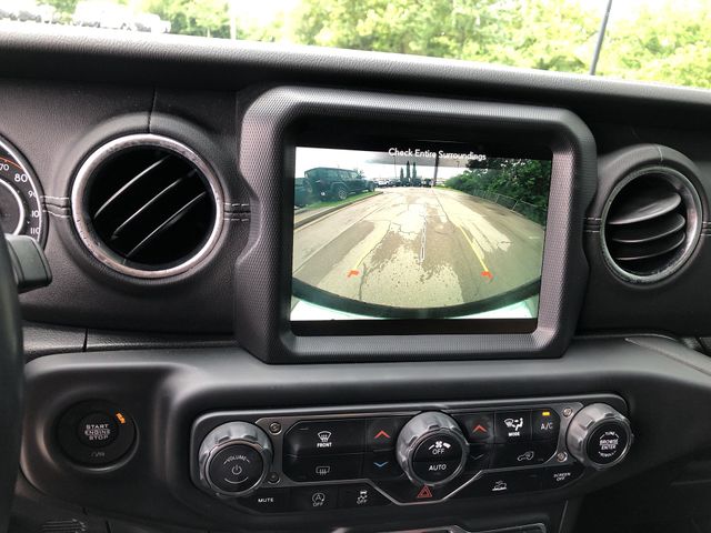 Thumbnail: 2021 Jeep Wrangler - 30