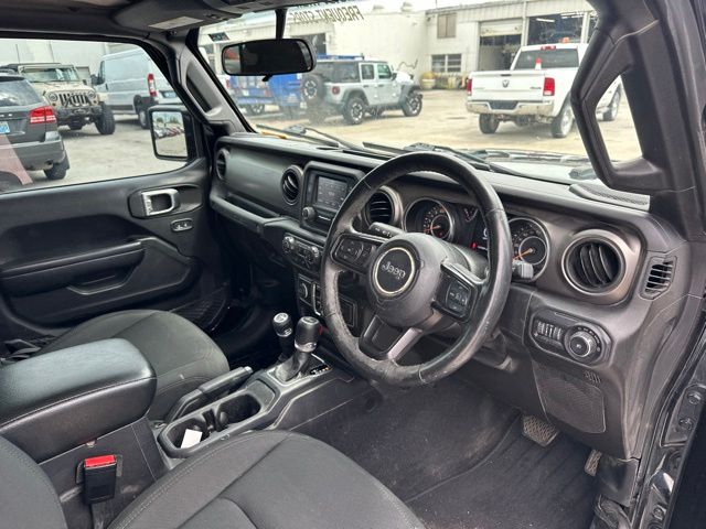 Thumbnail: 2021 Jeep Wrangler - 5