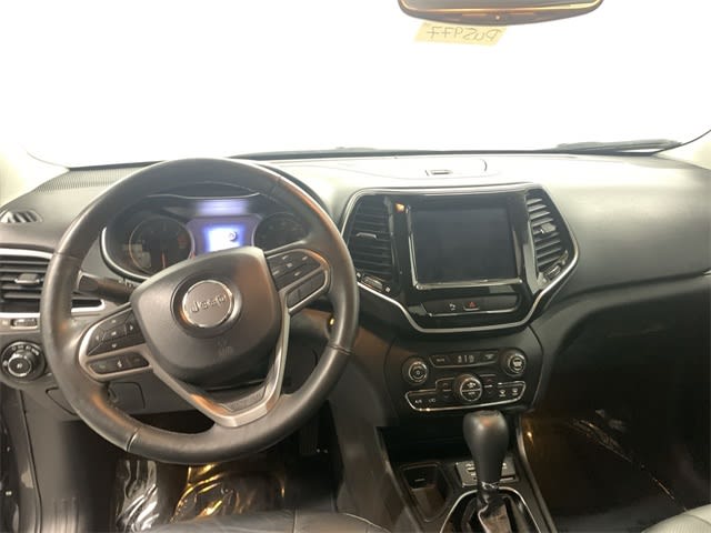 Thumbnail: 2019 Jeep Cherokee - 14