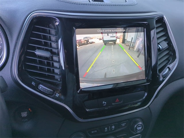 Thumbnail: 2019 Jeep Cherokee - 43