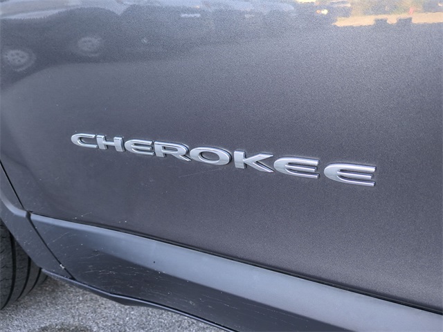 Thumbnail: 2019 Jeep Cherokee - 29