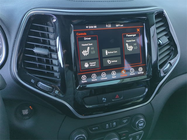 Thumbnail: 2019 Jeep Cherokee - 42