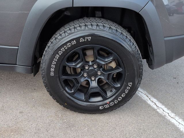 Thumbnail: 2022 Jeep Cherokee - 7