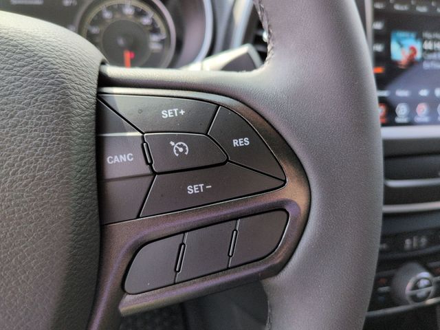 Thumbnail: 2022 Jeep Cherokee - 30