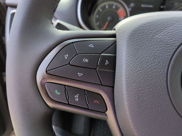 Thumbnail: 2022 Jeep Cherokee - 29