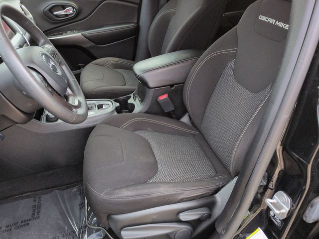 Thumbnail: 2021 Jeep Cherokee - 9