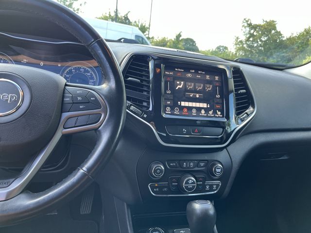 Thumbnail: 2019 Jeep Cherokee - 12