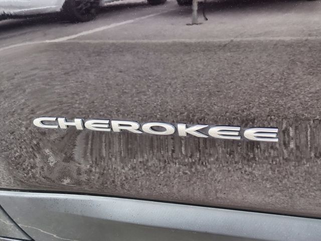 Thumbnail: 2021 Jeep Cherokee - 26