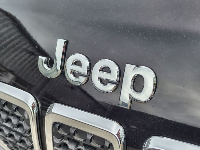 Thumbnail: 2021 Jeep Cherokee - 7
