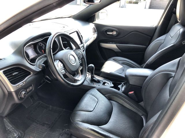 Thumbnail: 2021 Jeep Cherokee - 10