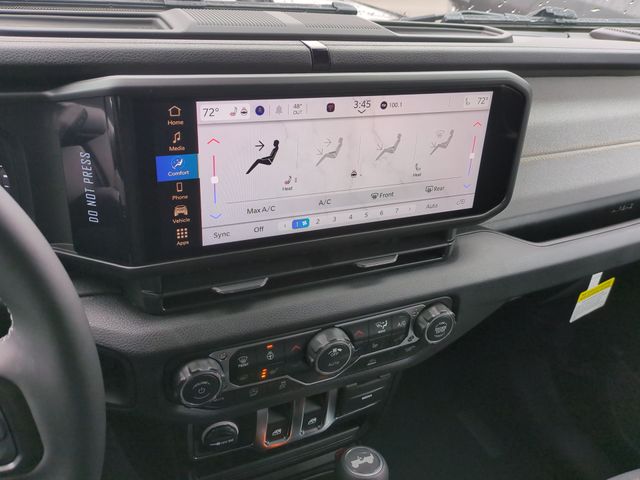 Thumbnail: 2026 Jeep Wrangler - 32