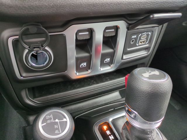 Thumbnail: 2026 Jeep Wrangler - 35