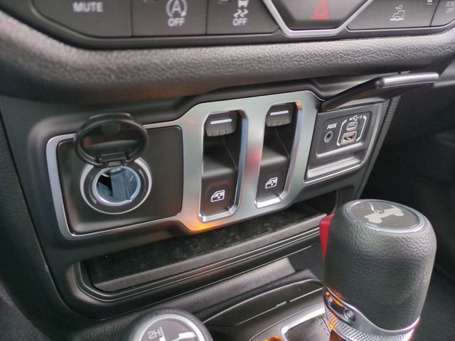 Thumbnail: 2026 Jeep Wrangler - 35