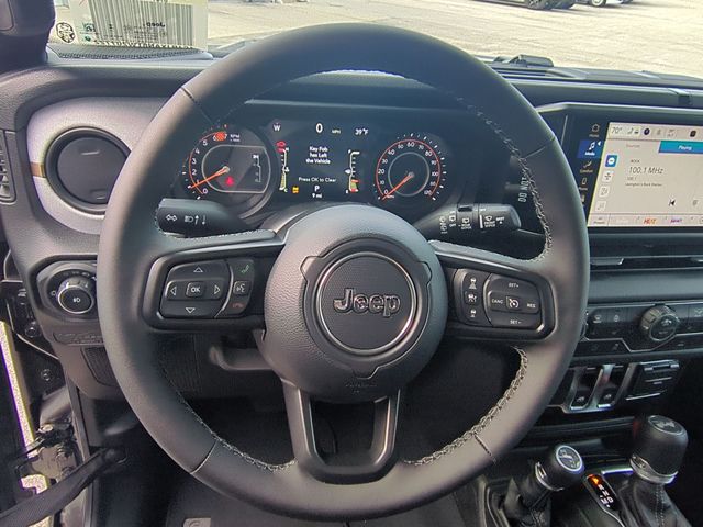 Thumbnail: 2026 Jeep Wrangler - 14