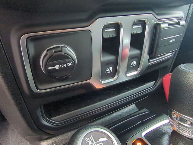 Thumbnail: 2026 Jeep Wrangler - 35