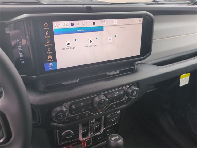 Thumbnail: 2026 Jeep Wrangler - 15