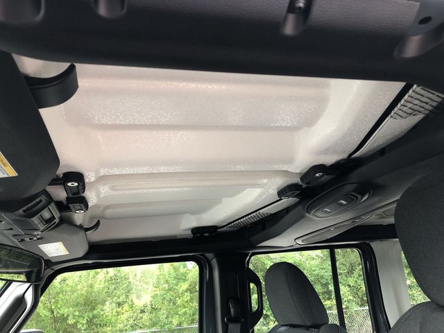 Thumbnail: 2026 Jeep Wrangler - 26