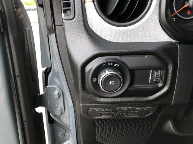 Thumbnail: 2026 Jeep Wrangler - 37