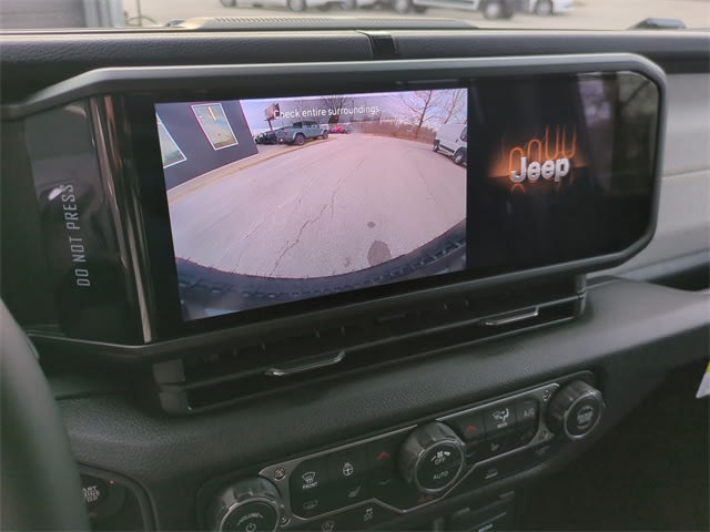 Thumbnail: 2026 Jeep Wrangler - 34