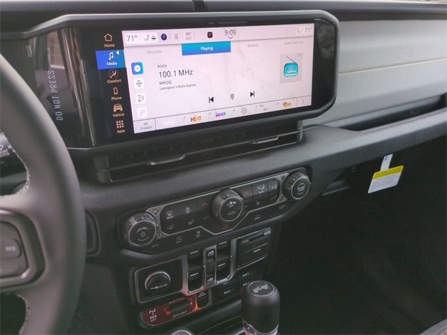 Thumbnail: 2026 Jeep Wrangler - 15