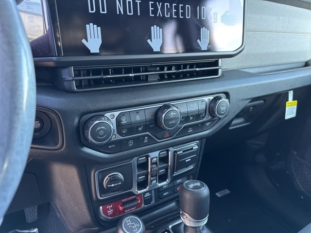 Thumbnail: 2026 Jeep Wrangler - 8