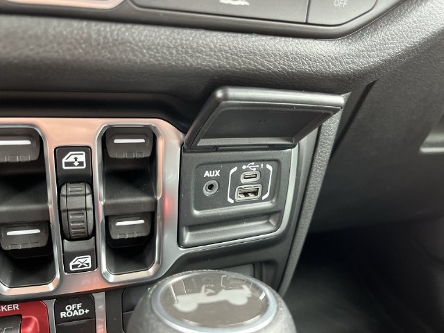 Thumbnail: 2026 Jeep Wrangler - 28