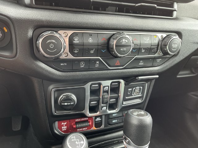 Thumbnail: 2026 Jeep Wrangler - 27