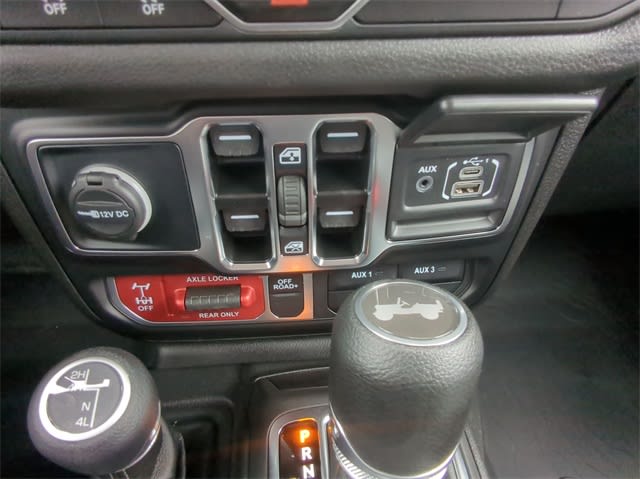 2025 Jeep Wrangler Sport 35