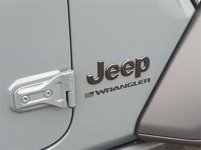 2025 Jeep Wrangler Sport 6