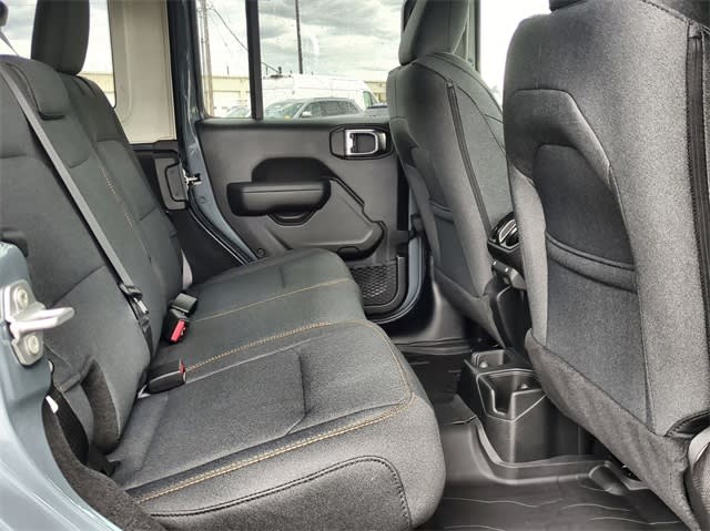 2025 Jeep Wrangler Sport 28