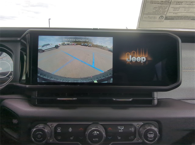 2025 Jeep Wrangler Sport 33