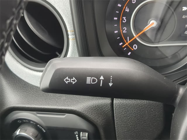2025 Jeep Wrangler Sport 16
