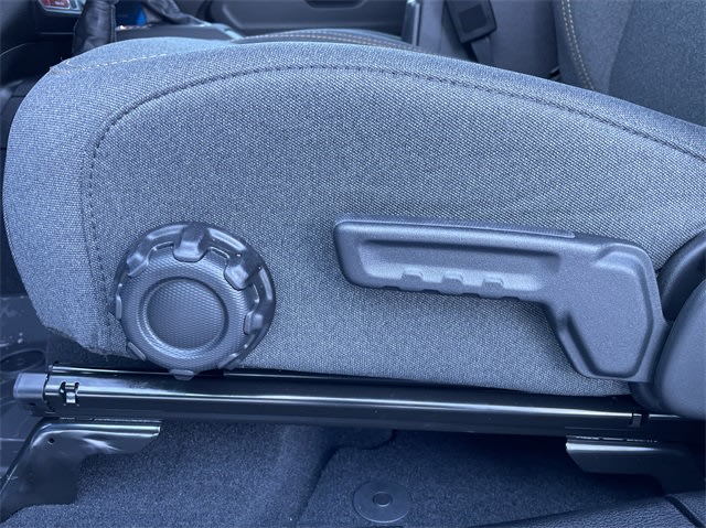 2025 Jeep Wrangler Sport 30
